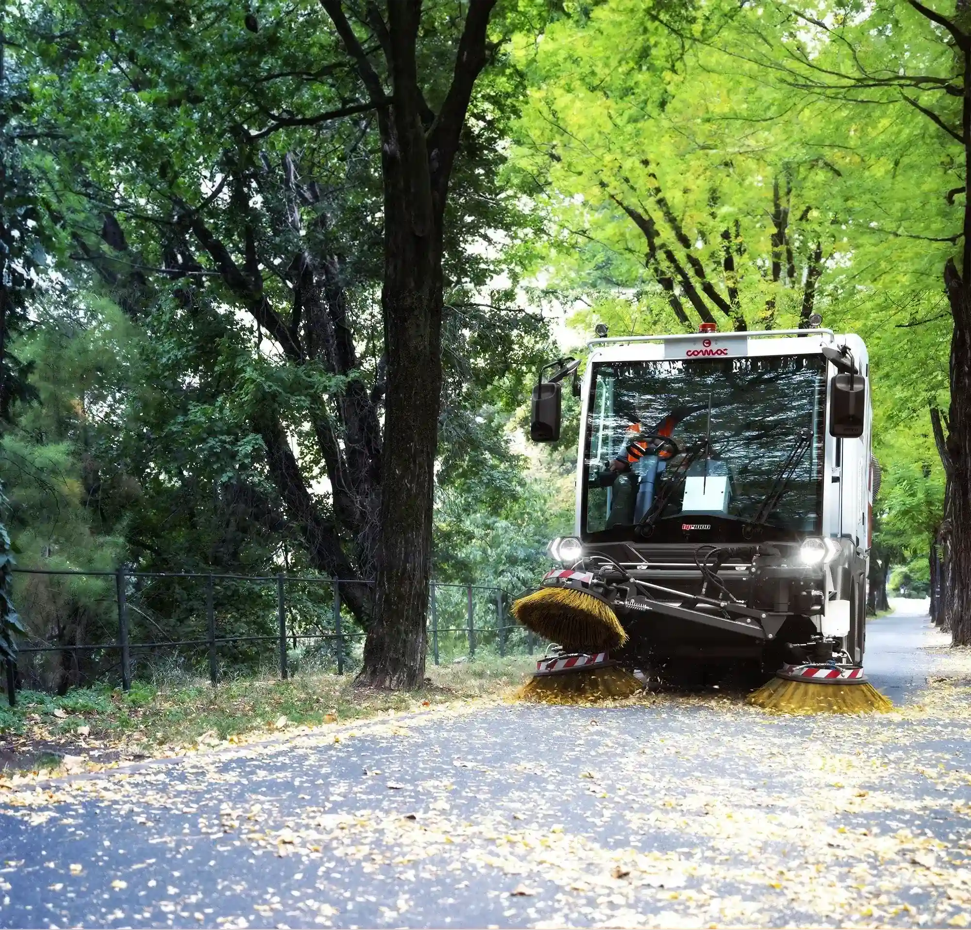 comac hp4000 street sweeper