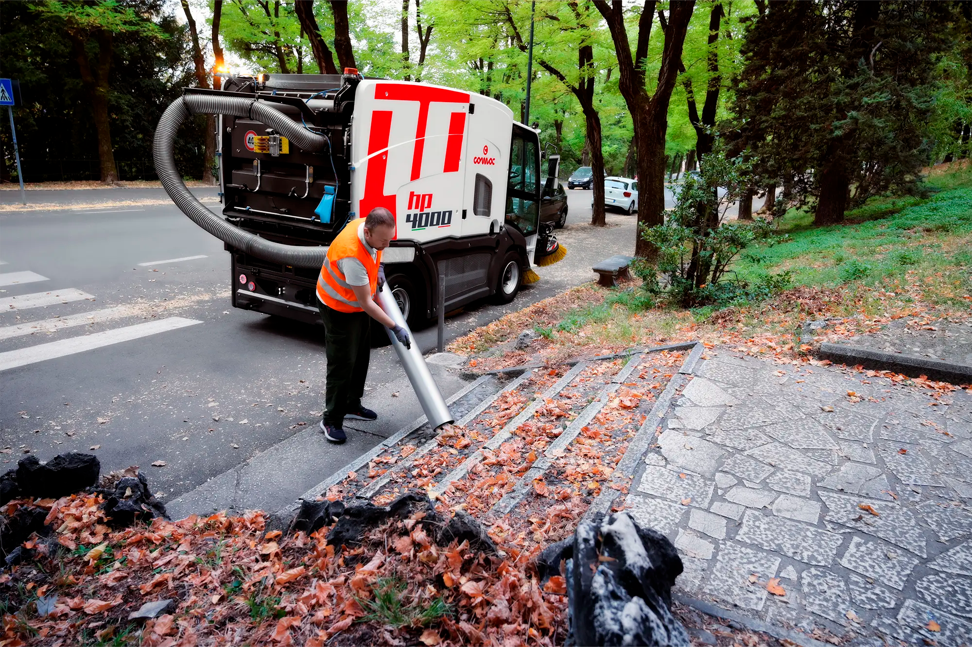 comac hp4000 street sweeper
